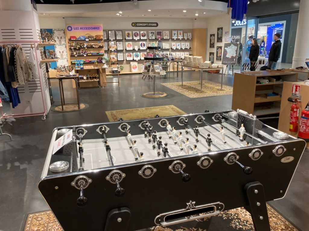 La boutique Kabanon à Rennes et son baby-foot